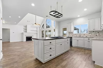 336 Crest Circle Drive, San Marcos, TX 78666 - Photo 7