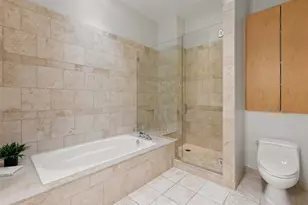 555 E 5th St, Austin, TX 78701 - Photo 15