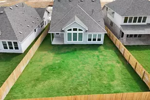 320 W Faulkner St, Liberty Hill, TX 78642 - Photo 21