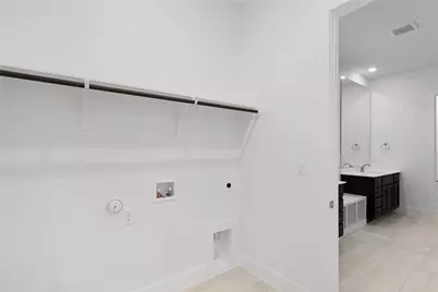 320 West Faulkner Street, Liberty Hill, TX 78642 - Photo 17