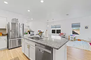 327 Andesite Trl, Buda, TX 78610 - Photo 11