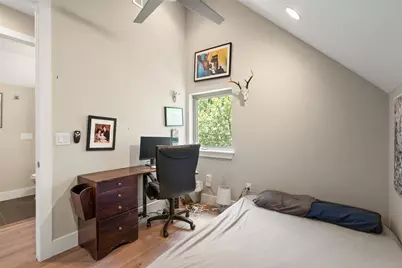 902 Calle Limon Road #B, Austin, TX 78702 - Photo 11