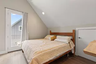 902 Calle Limon Rd, Austin, TX 78702 - Photo 9
