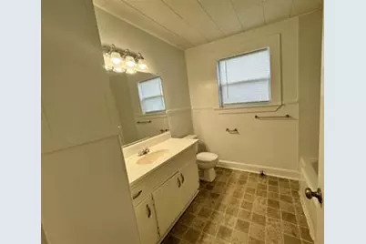 415 N Doak Street, Taylor, TX 76574 - Photo 3