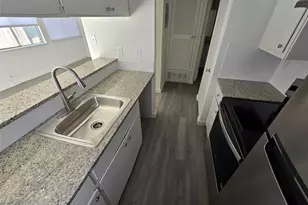 202 Northcrest Cir, Austin, TX 78752 - Photo 7