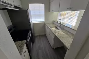 202 Northcrest Cir, Austin, TX 78752 - Photo 5