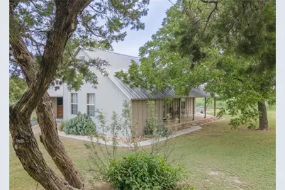 2201 County Road 311, Jarrell, TX 76537 - Photo 17