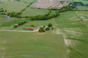 2201 County Rd 311, Jarrell, TX 76537 - Photo 11