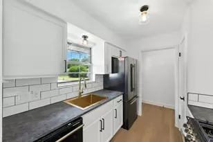 8520 Bradford Dr, Austin, TX 78758 - Photo 13