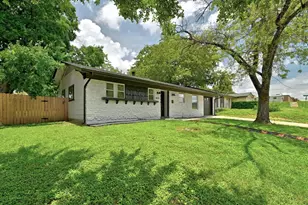 8520 Bradford Dr, Austin, TX 78758 - Photo 5