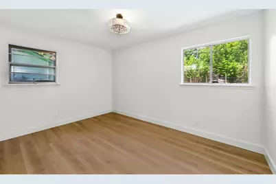 8520 Bradford Drive, Austin, TX 78758 - Photo 19