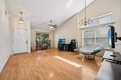 713 Johnny Bench, Round Rock, TX 78665 - Photo 5