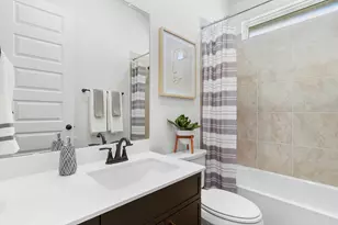 209 W Faulkner St, Liberty Hill, TX 78642 - Photo 5