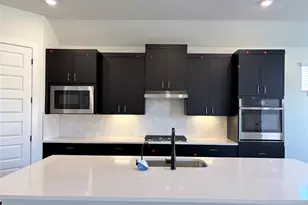 209 W Faulkner St, Liberty Hill, TX 78642 - Photo 29