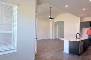 209 W Faulkner St, Liberty Hill, TX 78642 - Photo 33