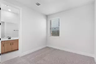209 W Faulkner St, Liberty Hill, TX 78642 - Photo 7