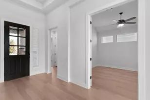 209 W Faulkner St, Liberty Hill, TX 78642 - Photo 3