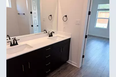 209 West Faulkner Street, Liberty Hill, TX 78642 - Photo 31