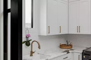 1908 W 36th St, Austin, TX 78731 - Photo 17