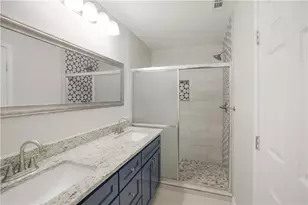 214 Lizzie St, Taylor, TX 76574 - Photo 13