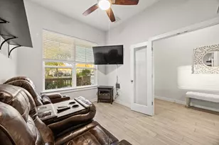 2005 Stirling St, Leander, TX 78641 - Photo 5