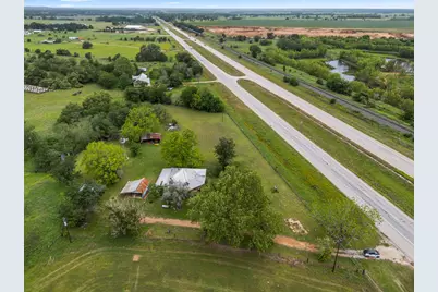 5612 Hwy 71 E, Smithville, TX 78957 - Photo 27