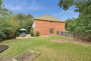 12911 Noyes Ln, Austin, TX 78732 - Photo 17