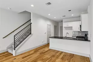 2101 Town Centre Dr, Round Rock, TX 78664 - Photo 13