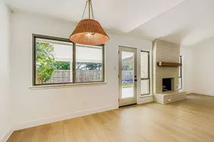 10407 Robinwood Cir, Austin, TX 78758 - Photo 15