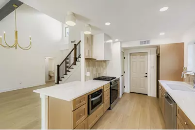 10407 Robinwood Circle, Austin, TX 78758 - Photo 13