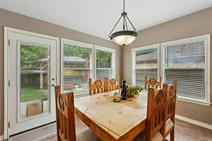 30013 Edgewood Dr, Georgetown, TX 78628 - Photo 15