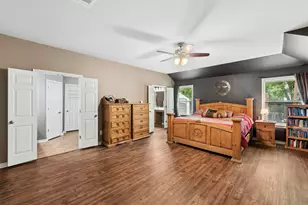 30013 Edgewood Dr, Georgetown, TX 78628 - Photo 17