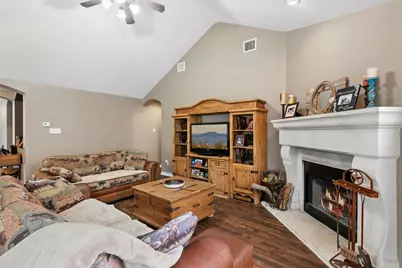 30013 Edgewood Drive, Georgetown, TX 78628 - Photo 9