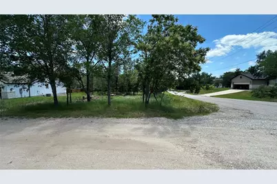 103 E Keomuku Lane, Bastrop, TX 78602 - Photo 7