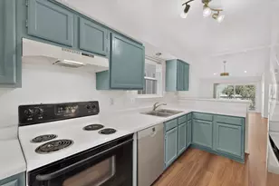 2450 Wickersham Ln, Austin, TX 78741 - Photo 15