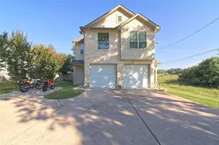 2903 Whisper Oaks Ln, Georgetown, TX 78628 - Photo 1