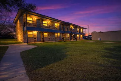 1706 W Cameron Avenue, Rockdale, TX 76567 - Photo 21