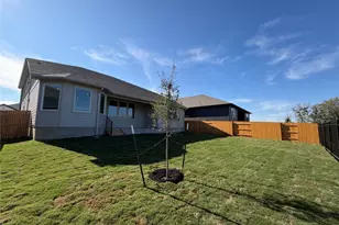 136 Divisadero Dr, Hutto, TX 78634 - Photo 7