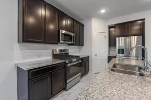 8215 Prairie Rye Dr, Lago Vista, TX 78645 - Photo 9