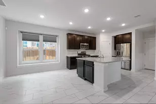 8215 Prairie Rye Dr, Lago Vista, TX 78645 - Photo 5