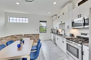 808 E Lydia St, Austin, TX 78702 - Photo 15