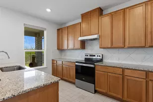 308 Linden St, Bastrop, TX 78602 - Photo 11