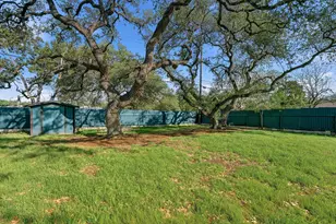 502 Sunrise Cir, Austin, TX 78704 - Photo 25