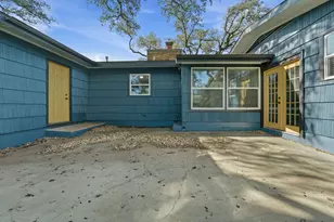 502 Sunrise Cir, Austin, TX 78704 - Photo 23