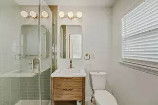 502 Sunrise Cir, Austin, TX 78704 - Photo 19