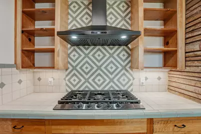 502 Sunrise Circle, Austin, TX 78704 - Photo 9