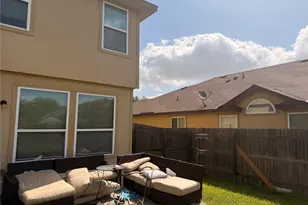 124 Langtry Ln, Jarrell, TX 76537 - Photo 31