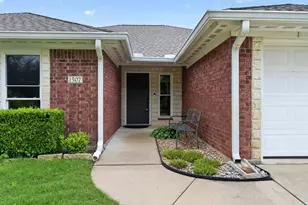 1507 E Johnson St, Burnet, TX 78611 - Photo 3
