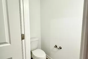 142 Martha Ln, Kyle, TX 78640 - Photo 7