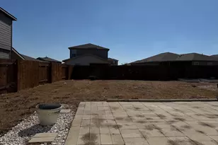 709 Yearwood Ln, Jarrell, TX 76537 - Photo 37